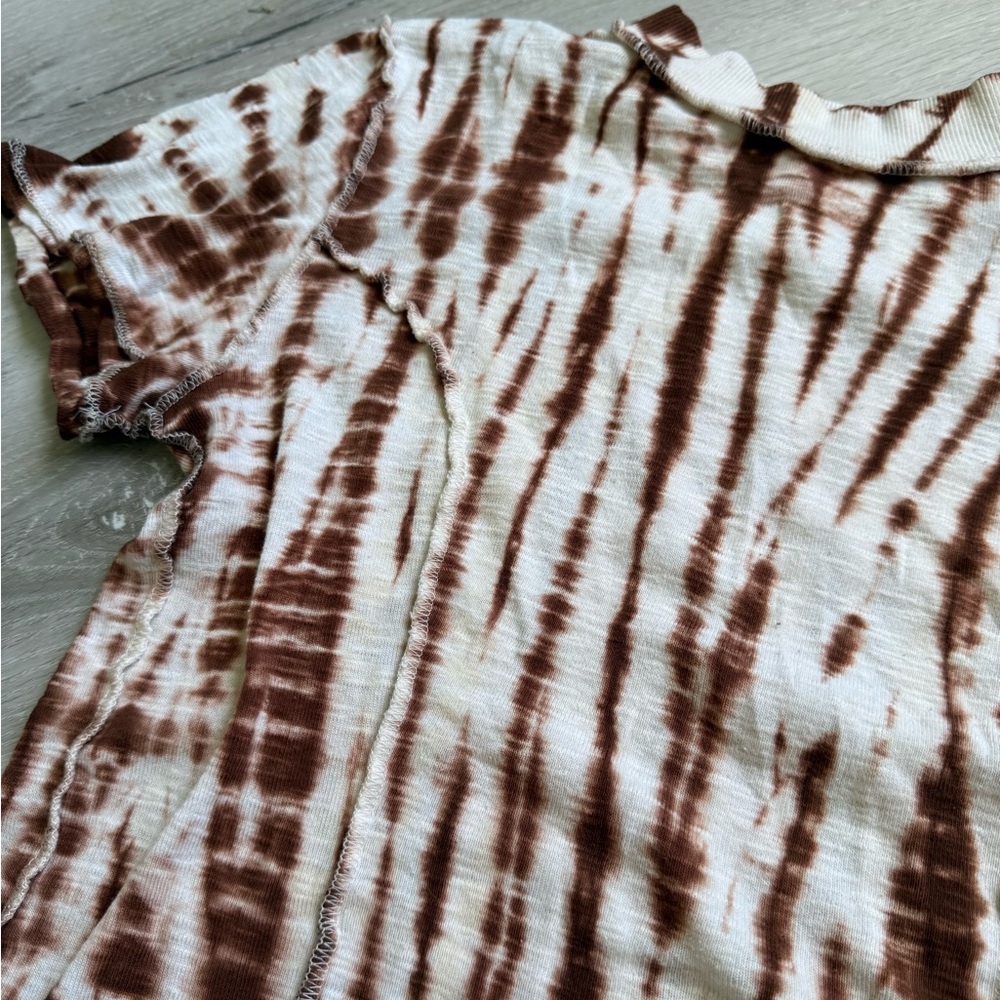 BDG Brown and White Tie-Dye Short Sleeve Top